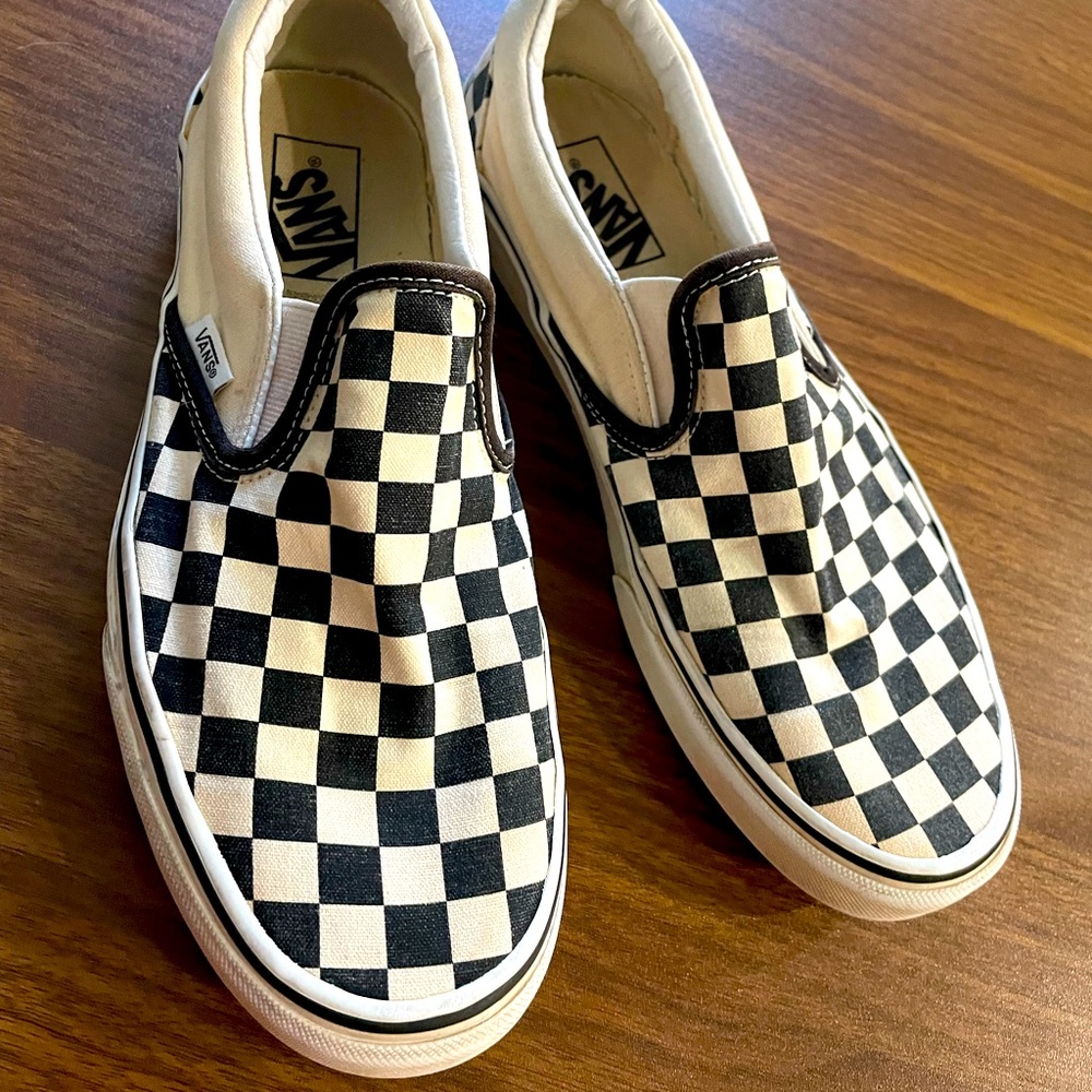 Mens size 9 womens 10.5 checkerboard vans slip on shoes